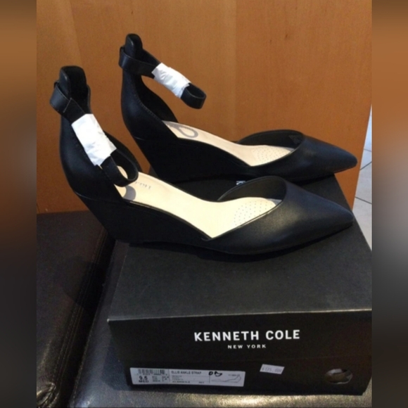 Kenneth Cole Ellis Ankle Strap D’Orsay Wedge Pump Size: 9.5 MED - Picture 4 of 8